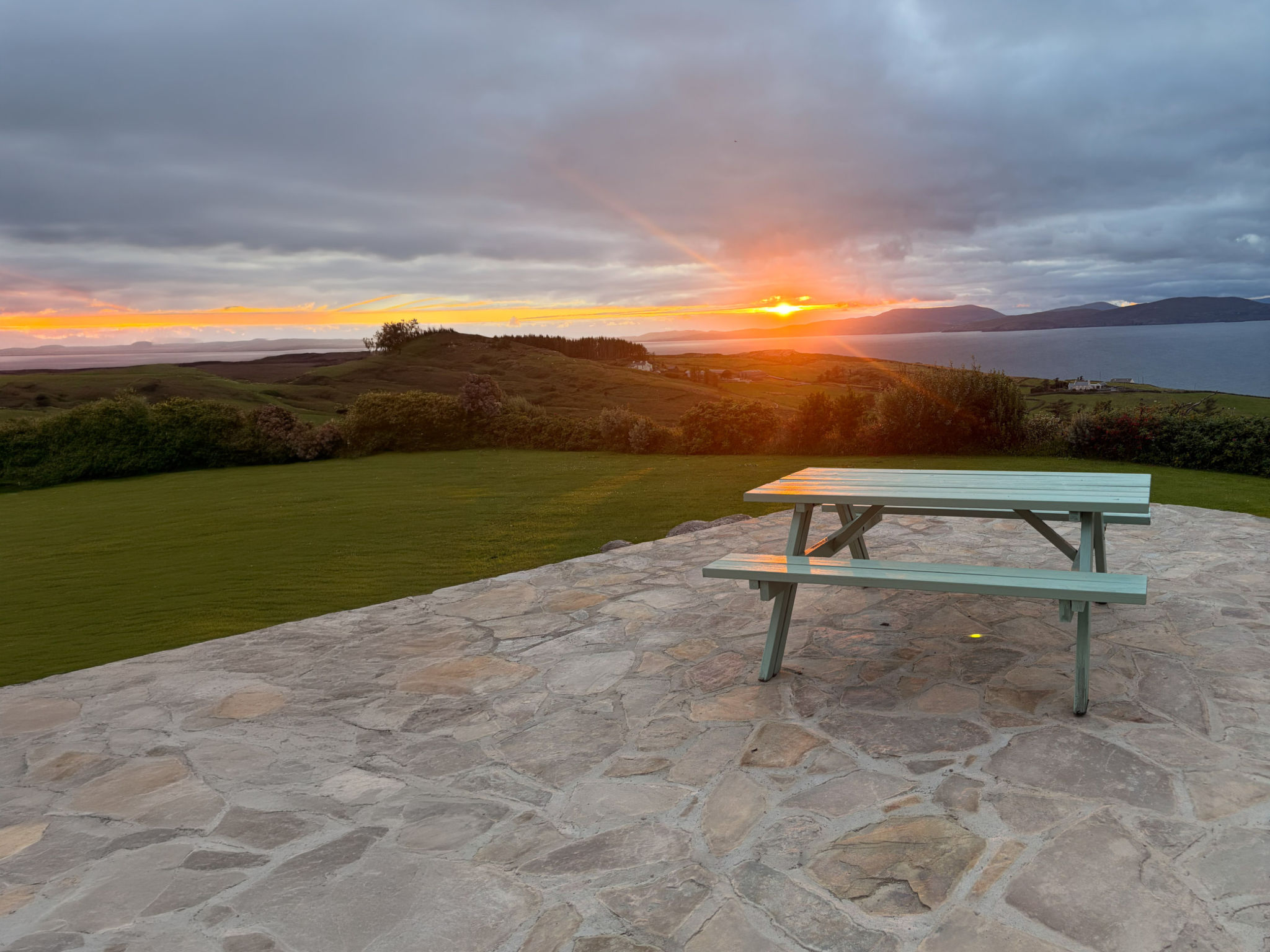 Rhea Holiday Home Bantry - Outside