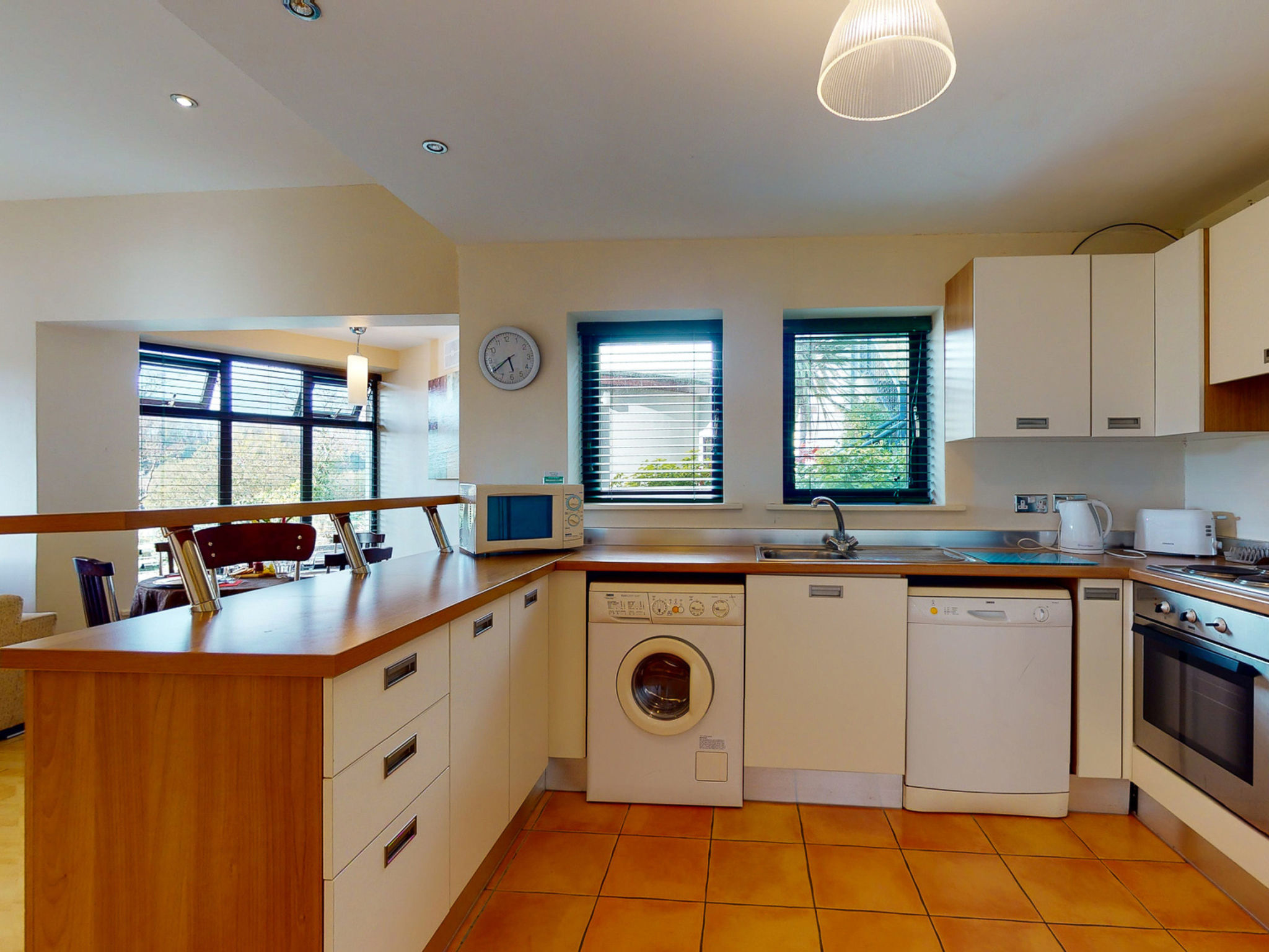 Grove Lodge No 5 (2 Bed)-Inside