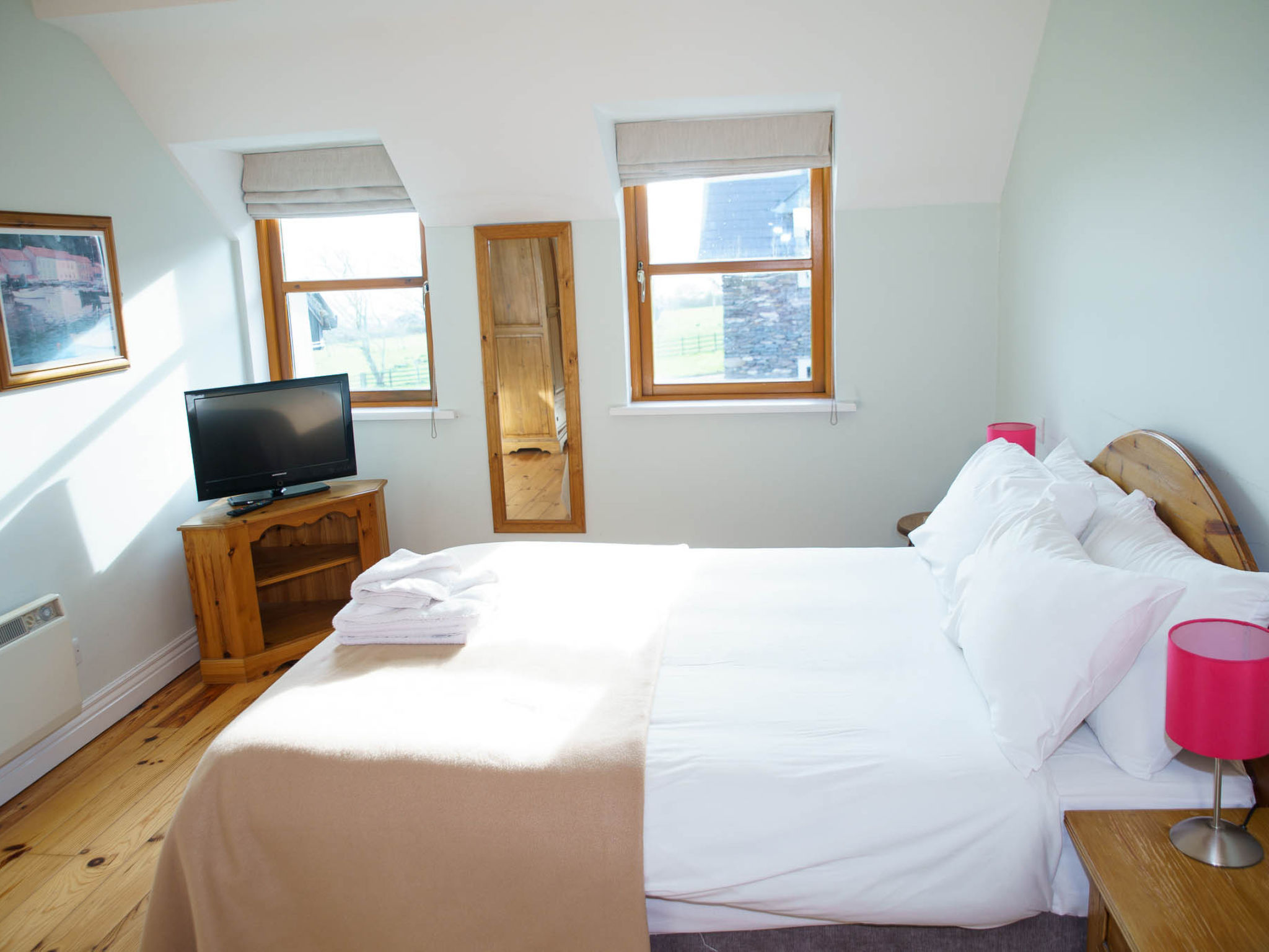 Dingle CY (TR4) - 3 Bed NO 2 - Binnen