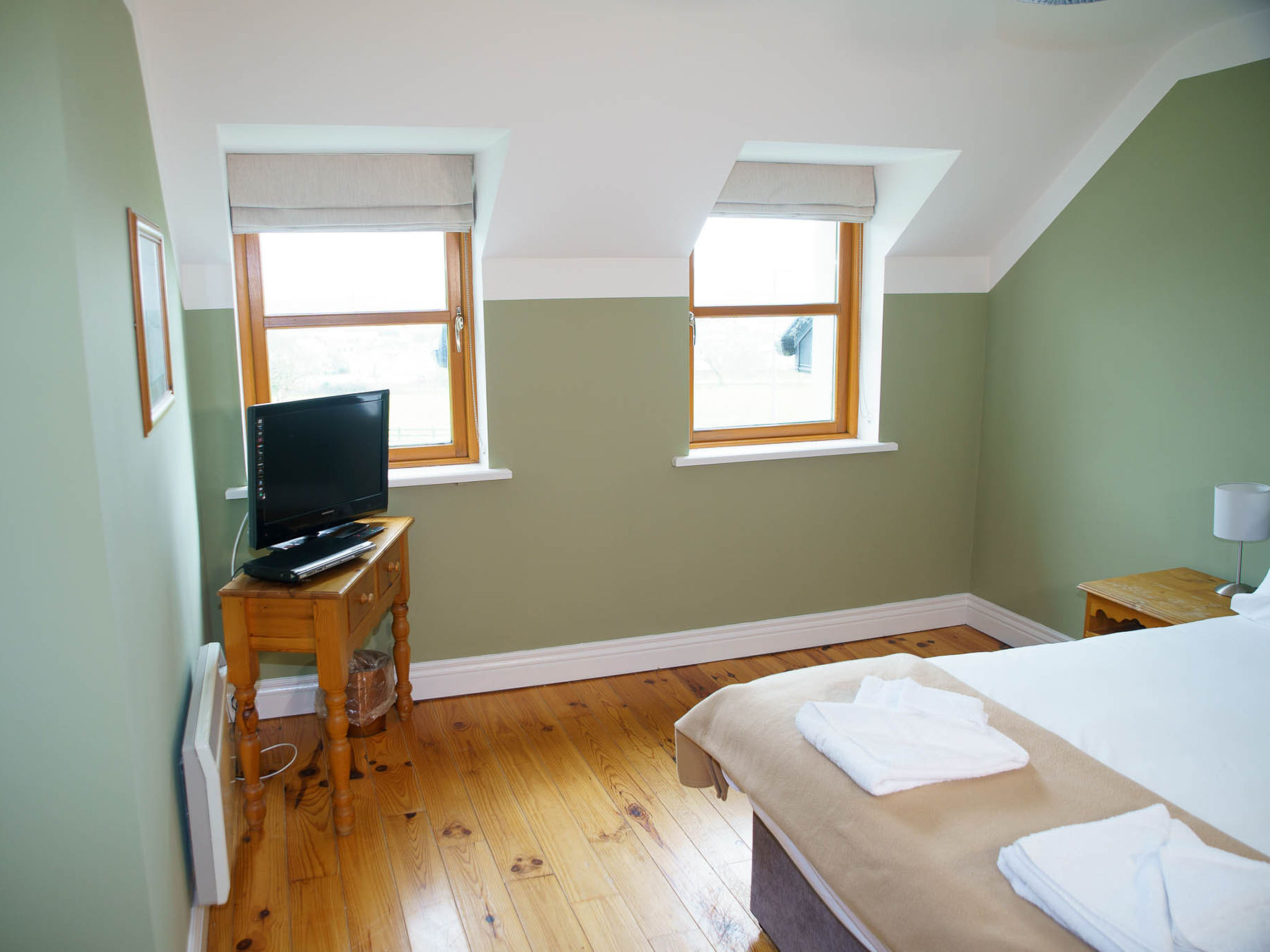 Dingle CY (TR4) - 3 Bed NO 12 - Binnen