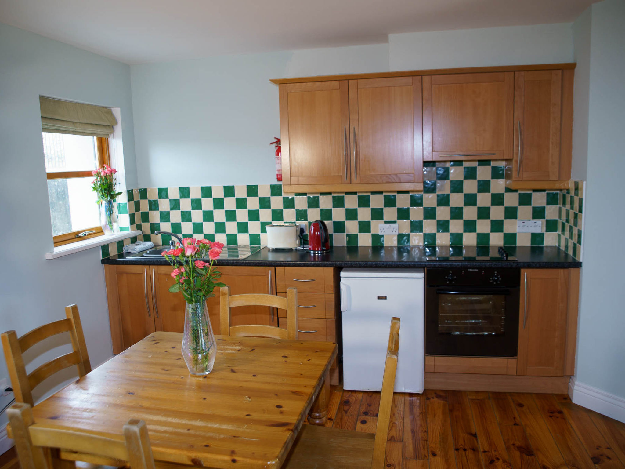 Dingle CY No 5(TR4)  (2 Bed - Sleeps 4)-Inside