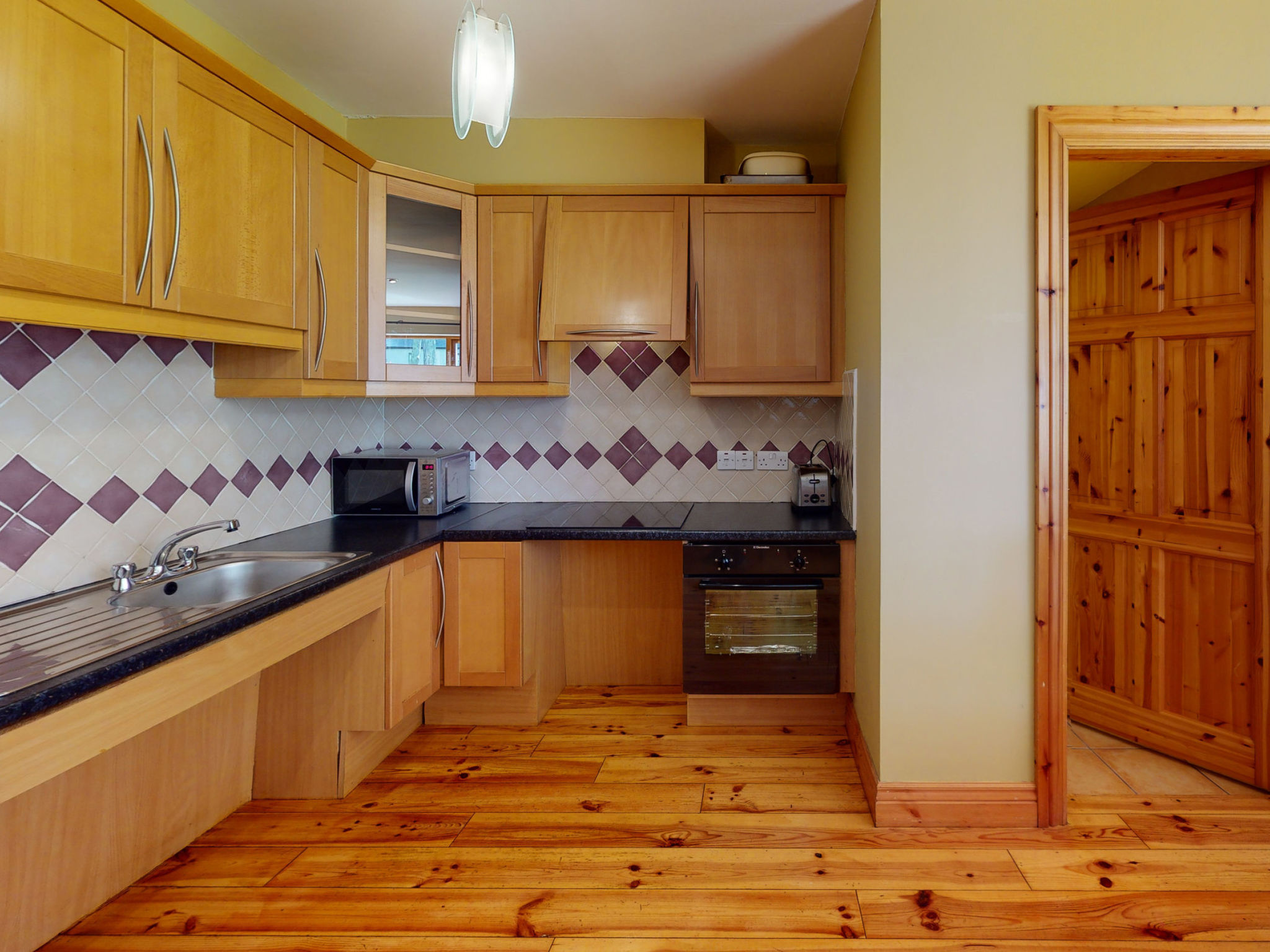 Dingle CY (TR4) No 1 (4 Bed - Sleeps 8) (W)-Inside