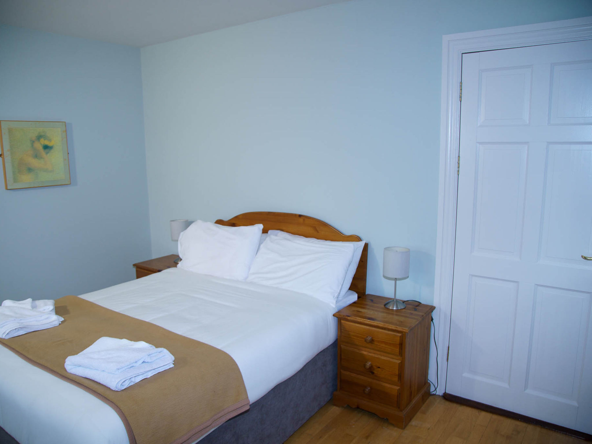 Dingle CY (TR4) No 1 (4 Bed - Sleeps 8) (W)-Inside