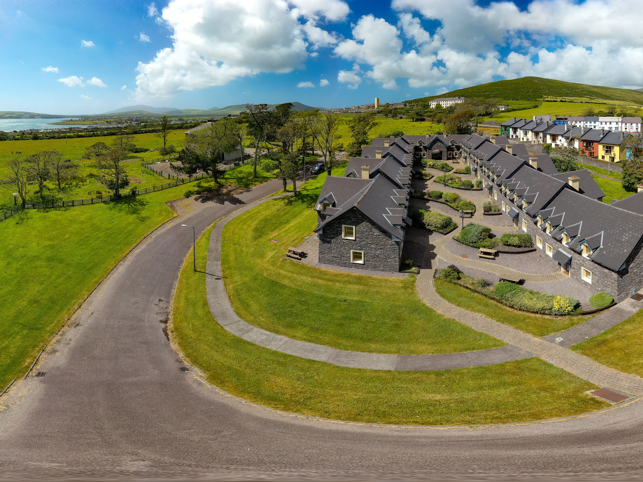 Dingle CY (TR4) No 1 (4 Bed - Sleeps 8) (W)-Outside