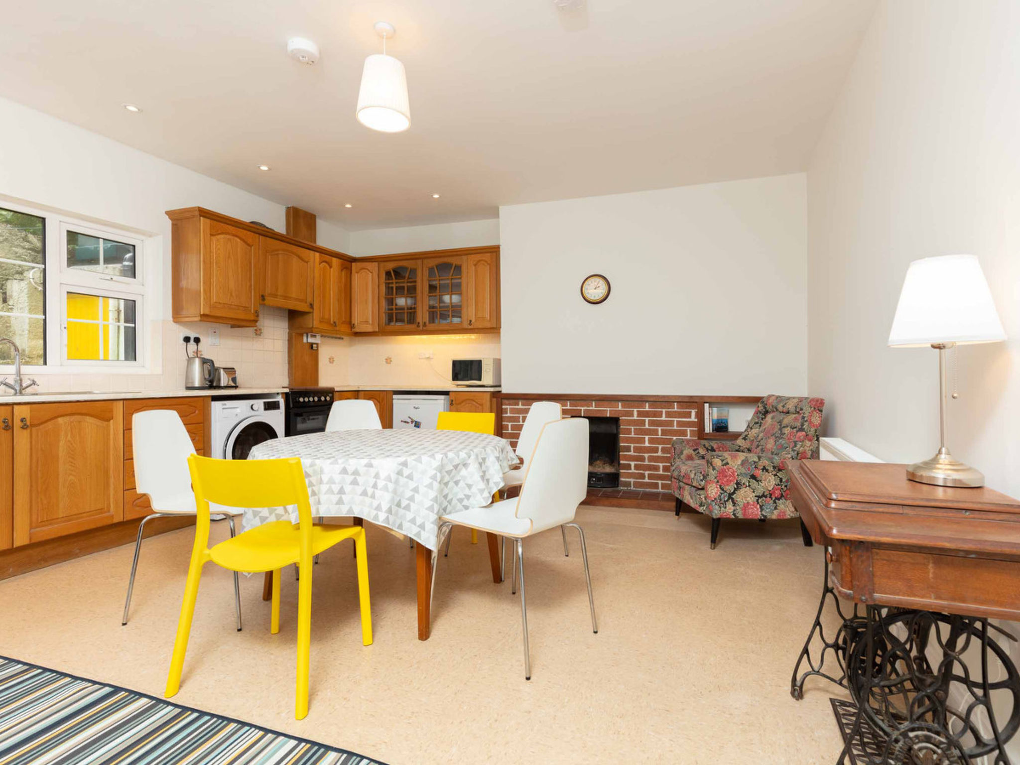 An Searrach Holiday Home Dingle-Inside