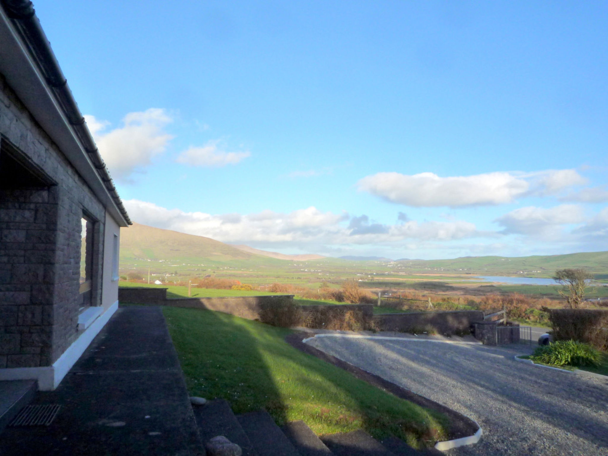 Dingle Bay View (TR2)-Outside