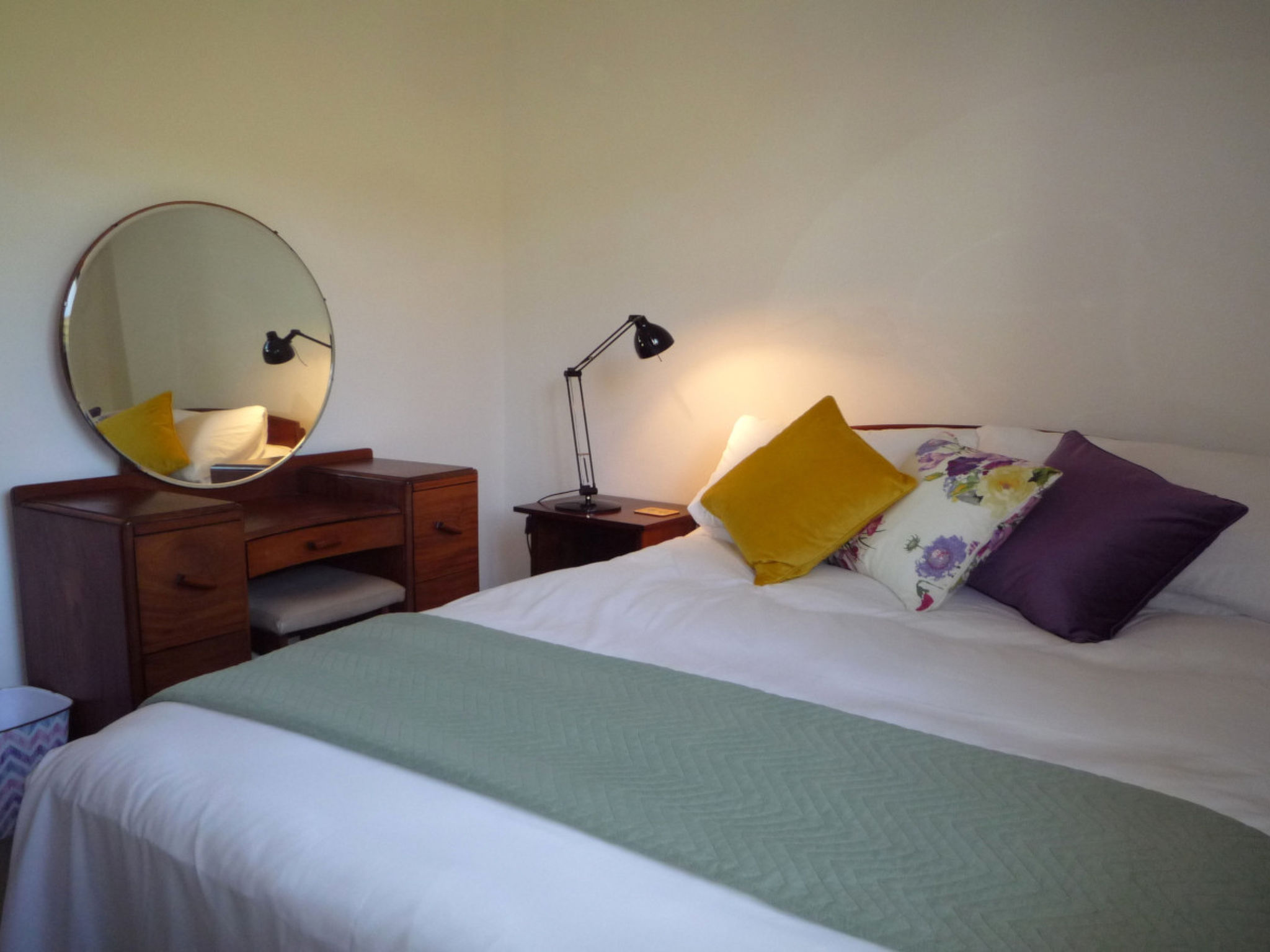 Dingle Bay View (TR2)-Inside
