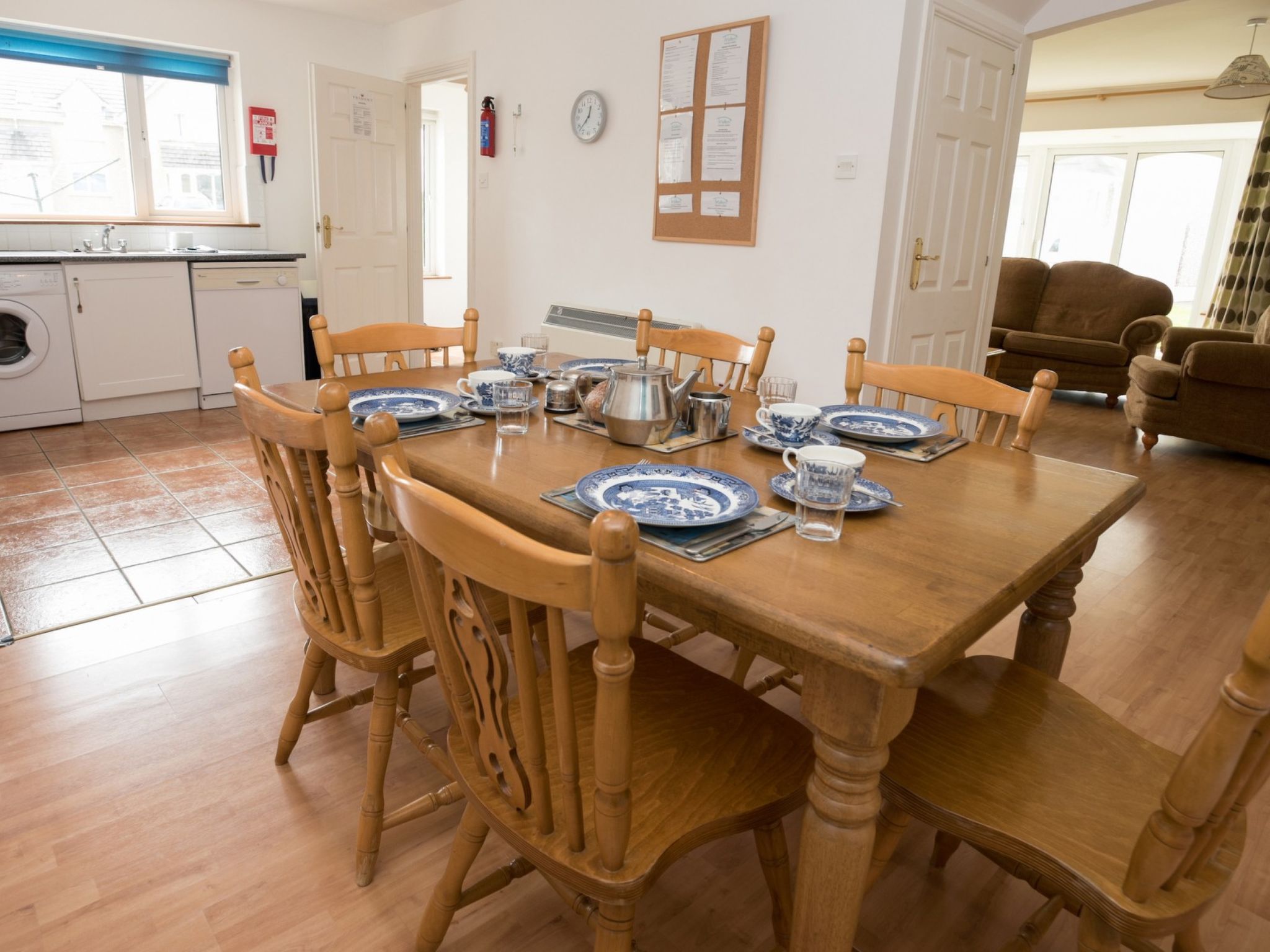 Moore Bay(TR4) HH No 14A-Dedans