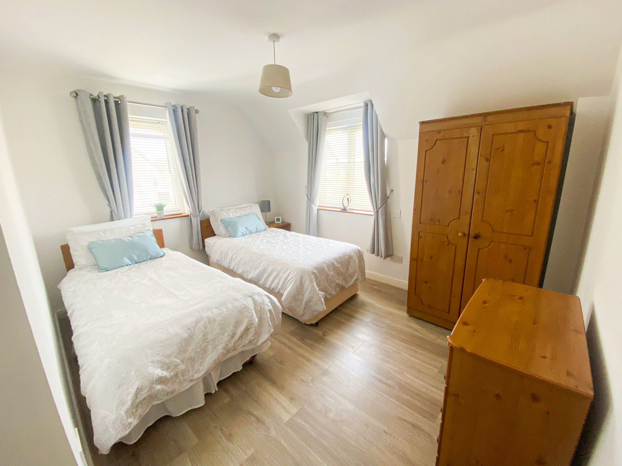 Moore Bay(TR4) Holiday Homes 18A-Inside