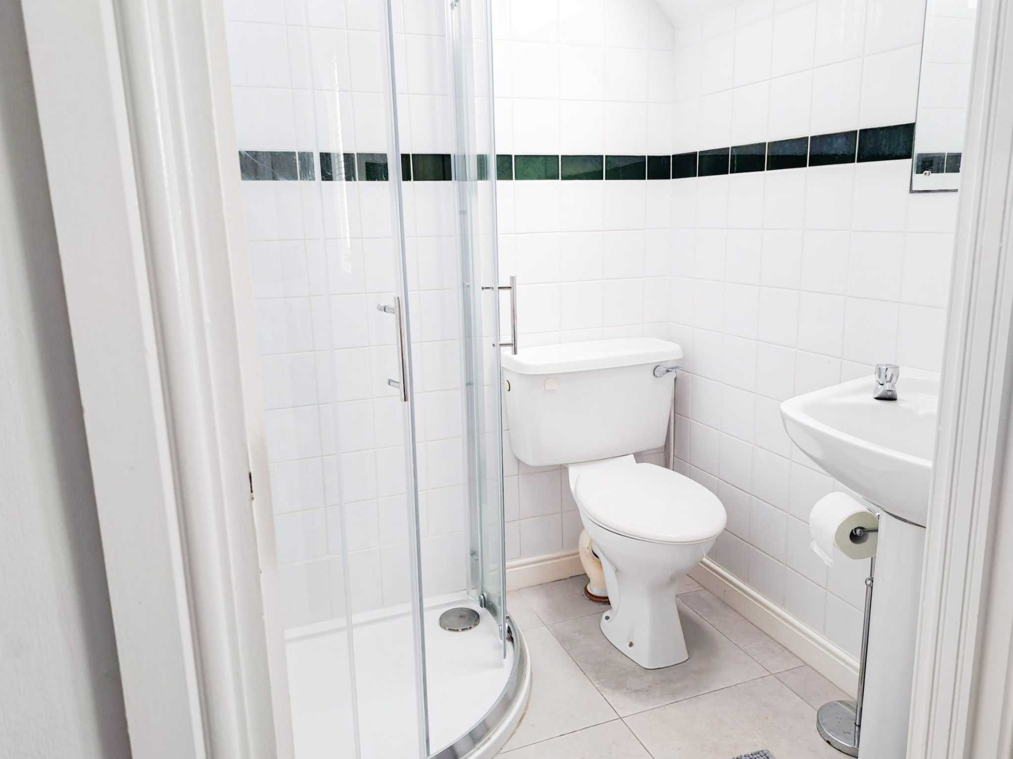 Moore Bay(TR4) Holiday Homes 18A-Inside