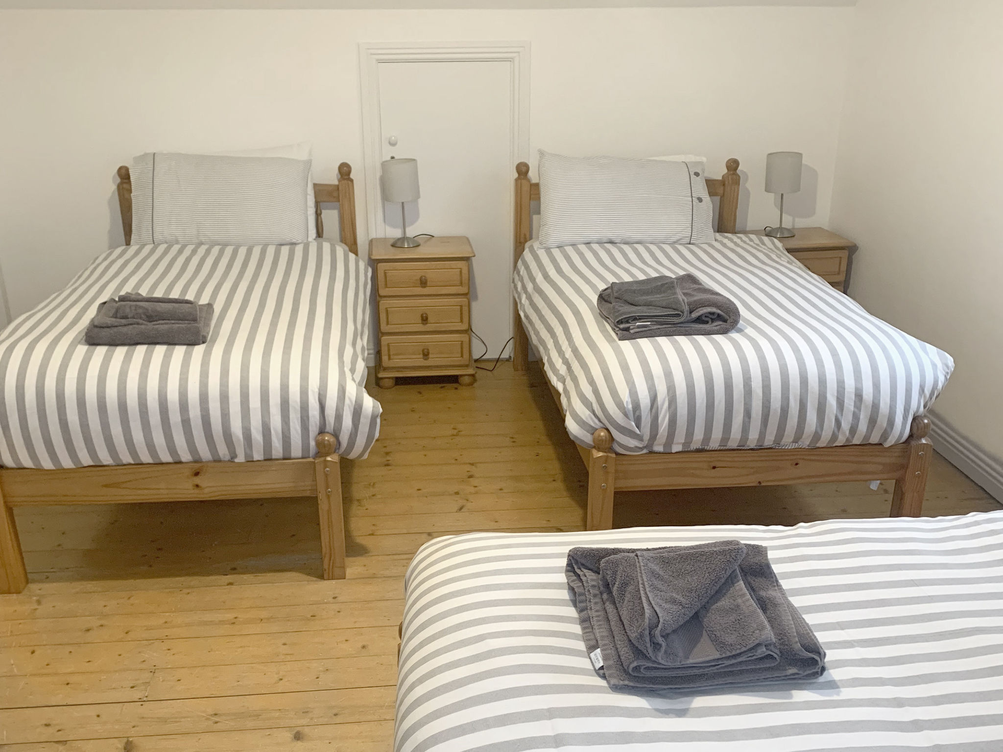 Burren Seaside Lodge-Inside