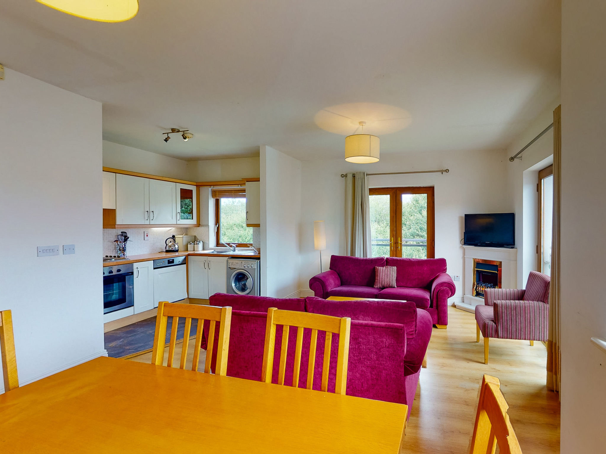 Lakeside HH (FRI) (TR1+4)Type B No 7-Inside