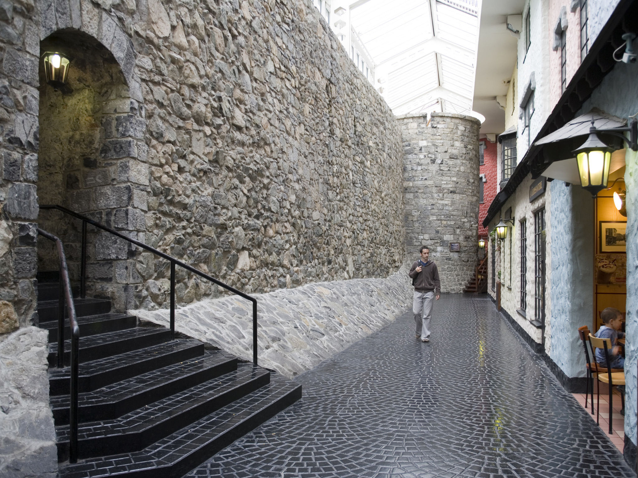 Galway Bay (TR4)Lodge-Binnen