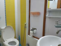 Compact studio-appartement aan de golfbaan in Lucknow - thumbnail 6