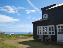 Vrijstaand vakantiehuis met panoramisch uitzicht op zee en golfbaan in Snæfellsbær - thumbnail 2