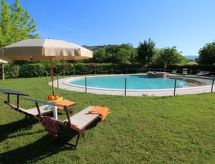 Wohnung in Apecchio mit Garten