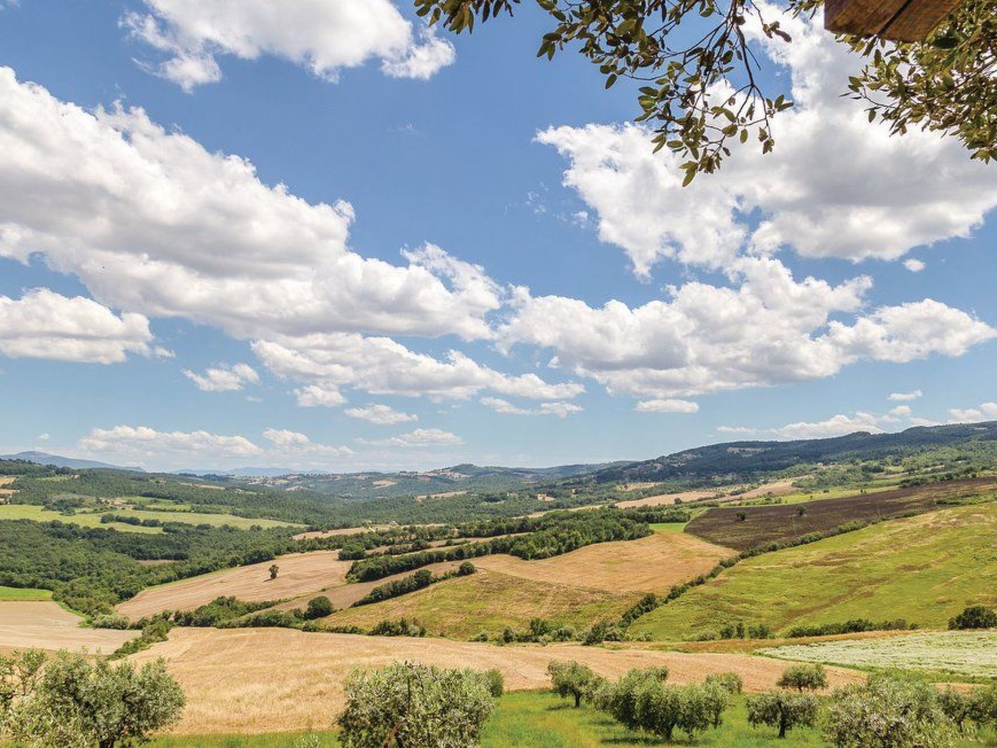 Unterkunft in einer Höhle mit Whirlpool-Binnen
