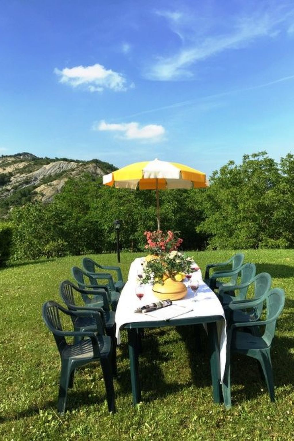 Haus für 11 Erwachsene und 9 Kinder in Apecchio-Binnen