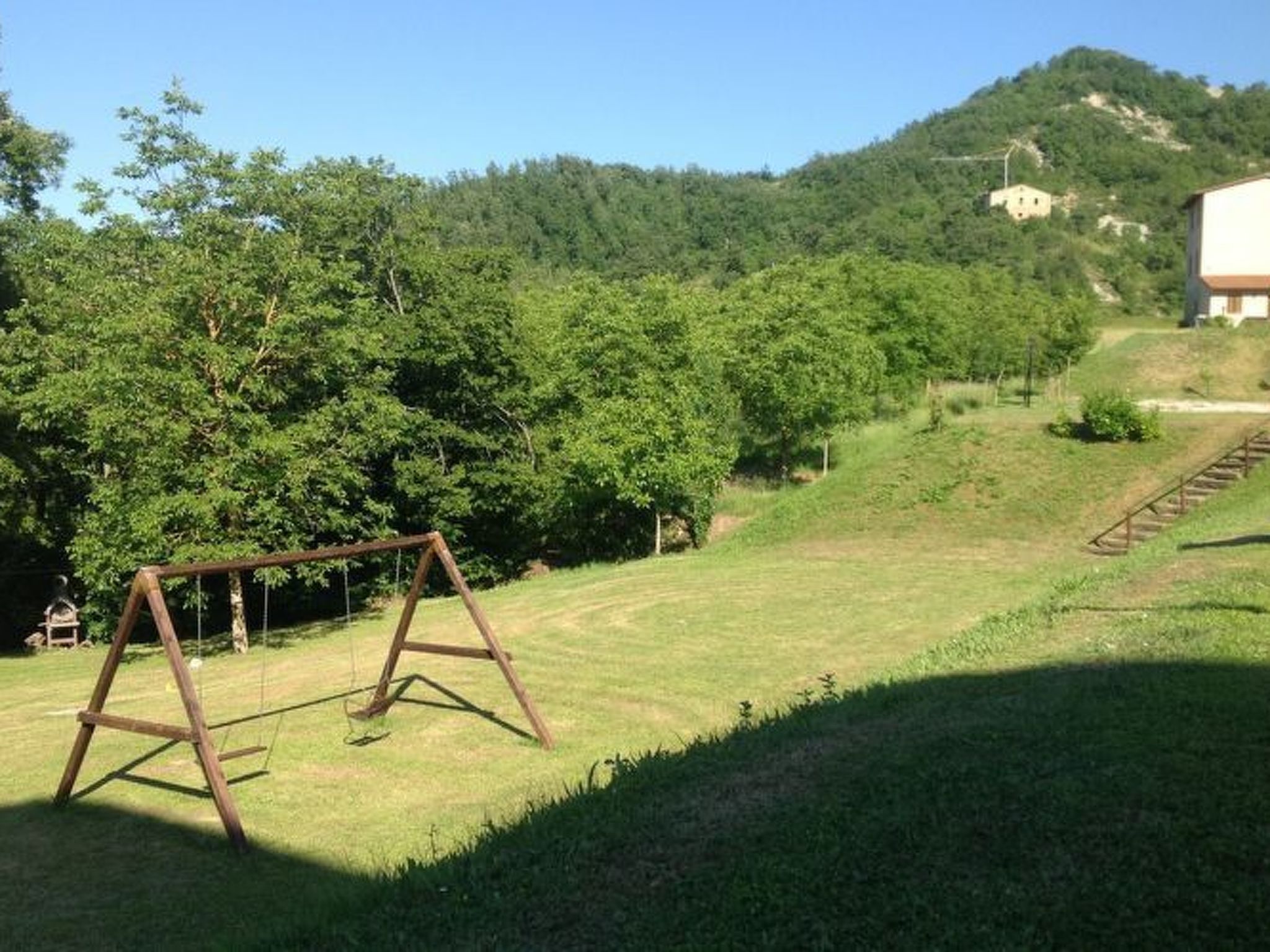 Haus für 11 Erwachsene und 9 Kinder in Apecchio-Binnen