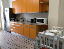 für 8 Personen ca. 100 m&sup2; in Turin, Piemont (Provinz Turin)