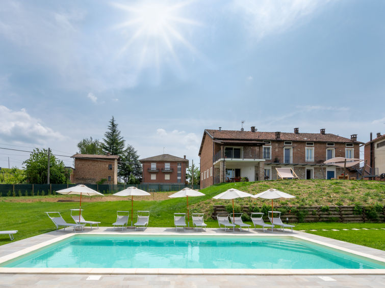 Search and Stay Destinations. Vacation Rentals in Piana del Salto, Province of Asti - Piedmont - Italy