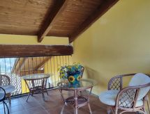 Wohnung in Brusasco mit Garten, Terrasse und Grill