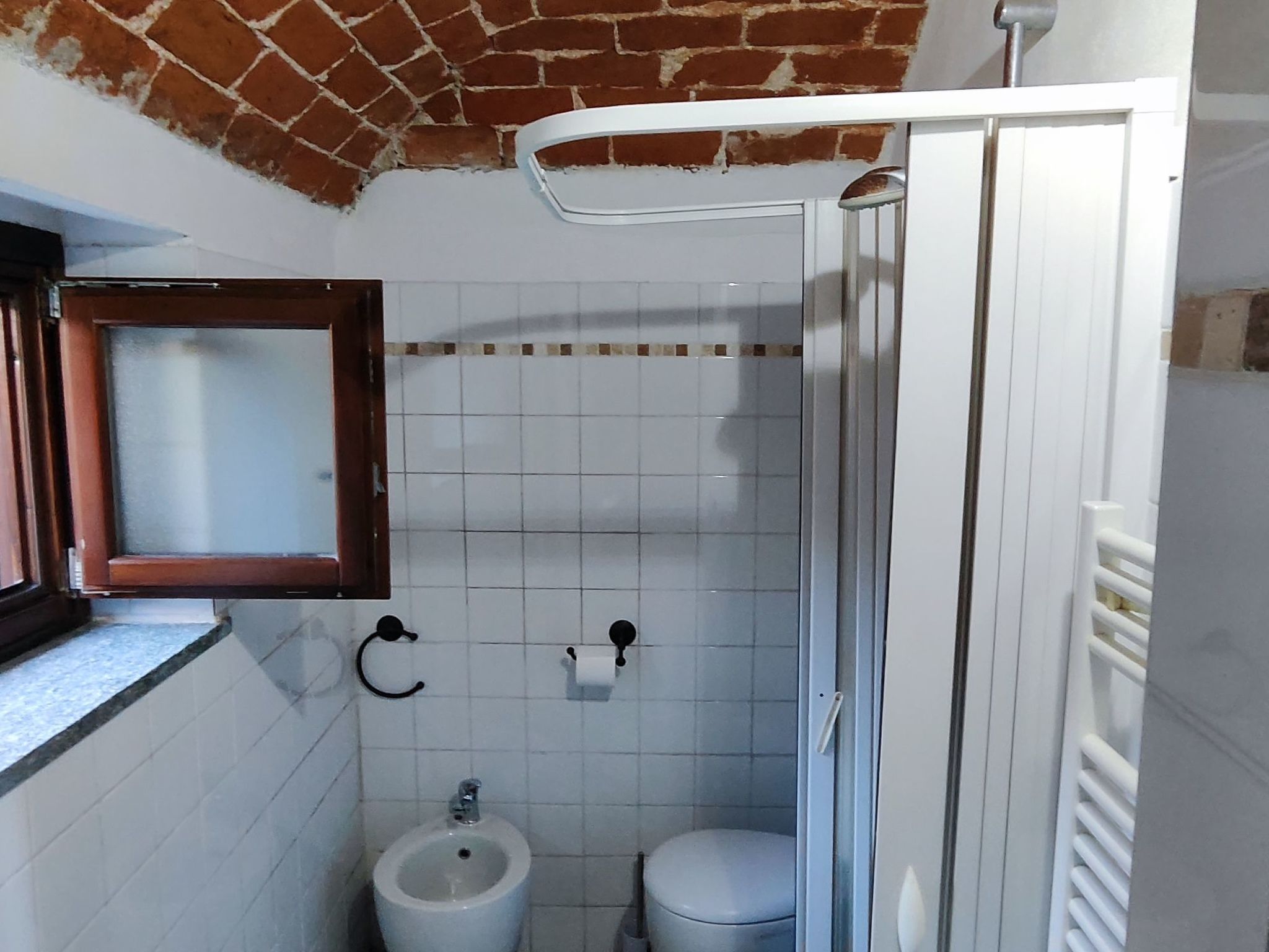 Wohnung in Brusasco mit Garten, Terrasse und Grill-Binnen