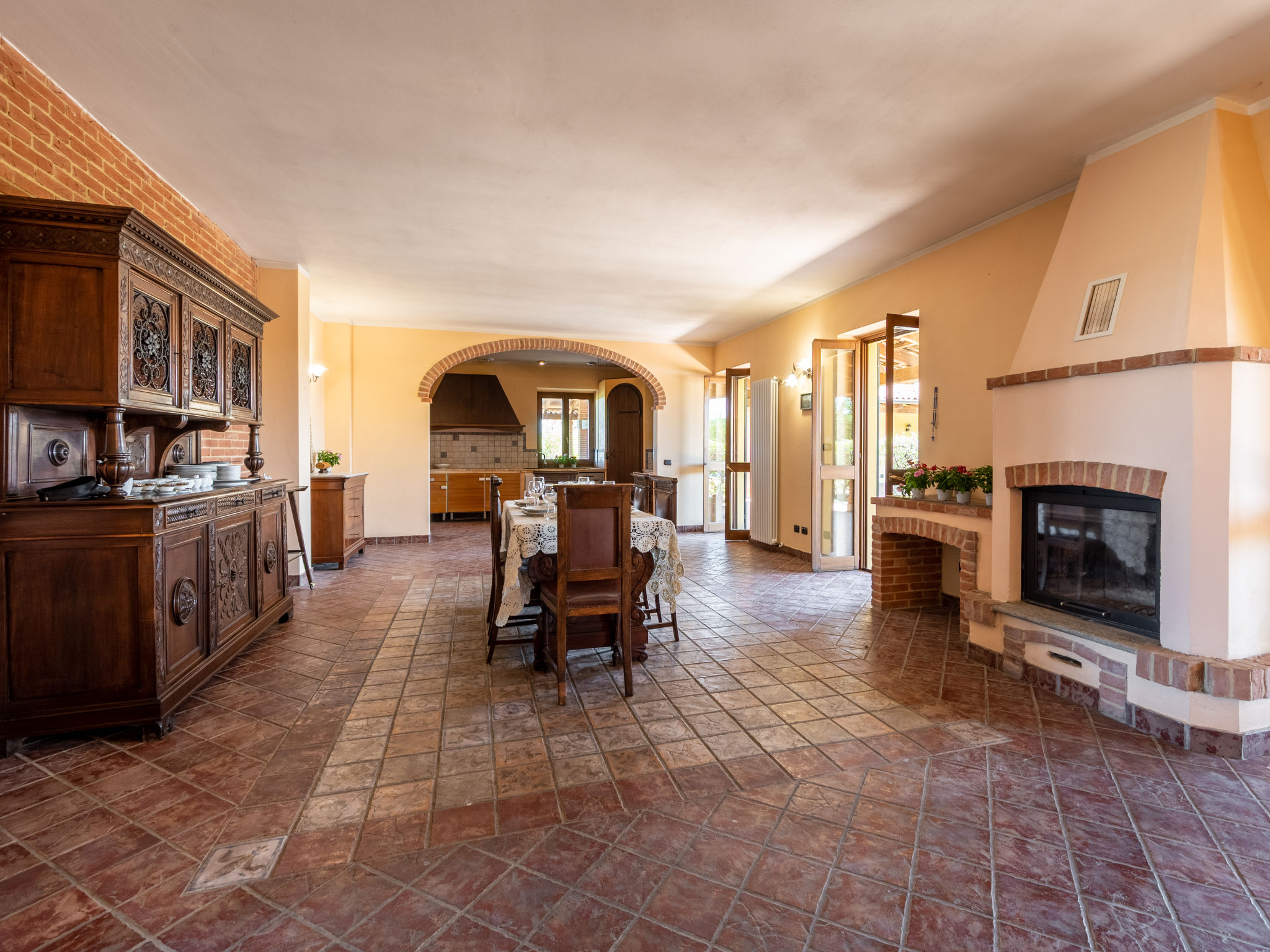 Kitchen / Dining Room