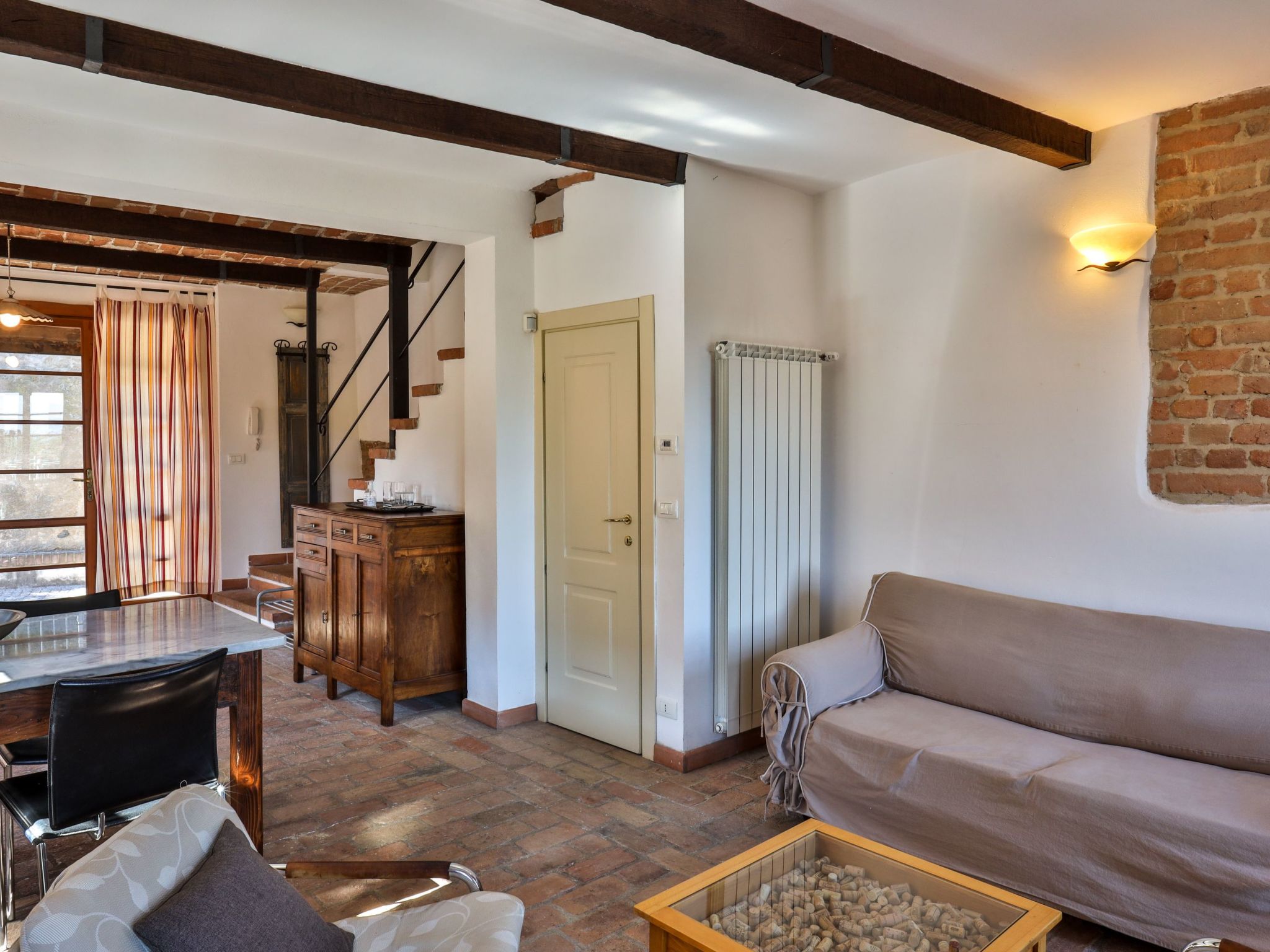 Villa Pesce,Dolcetto-Binnen