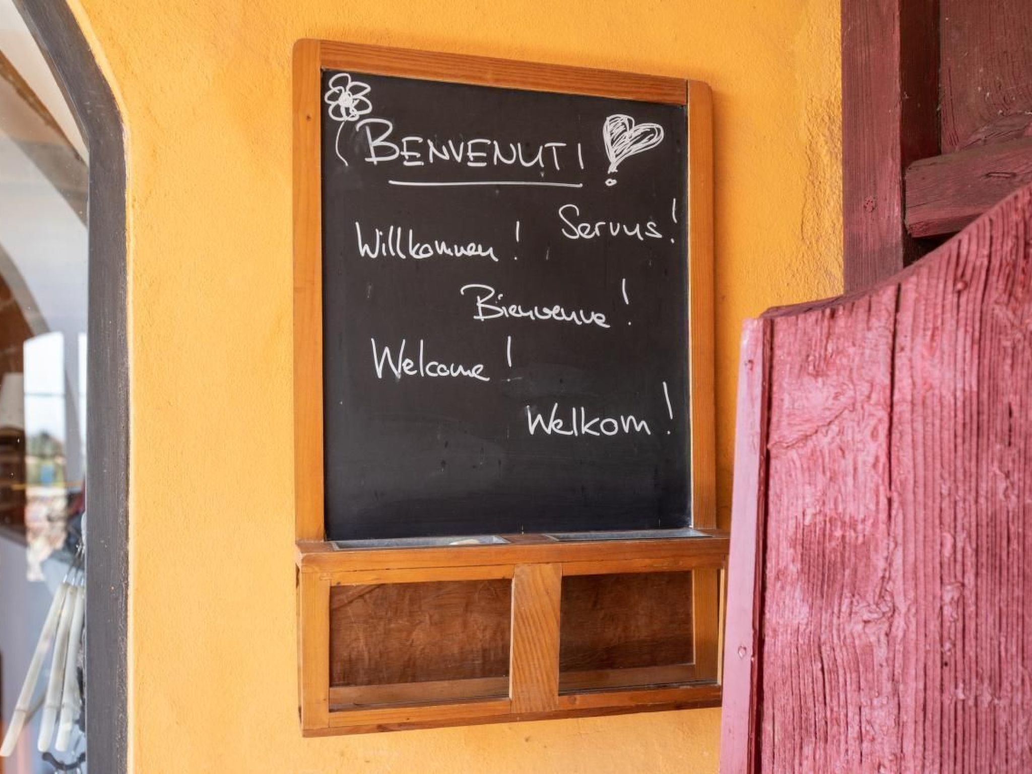 Villa Pesce,Dolcetto-Binnen