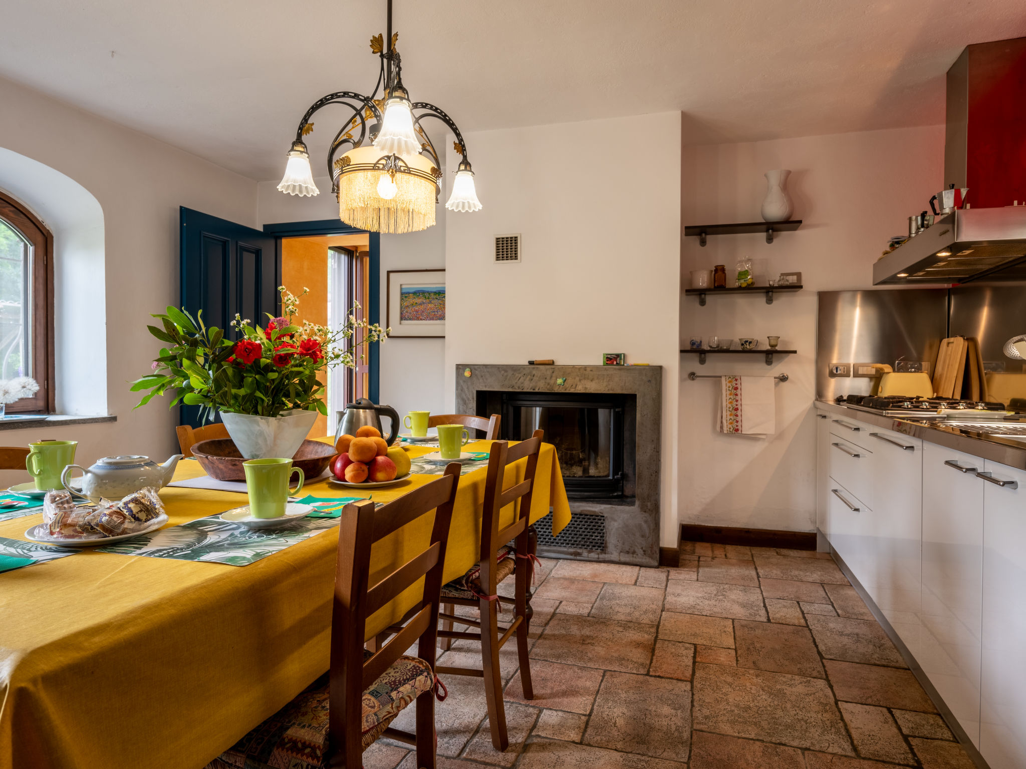 Kitchen / Dining Room