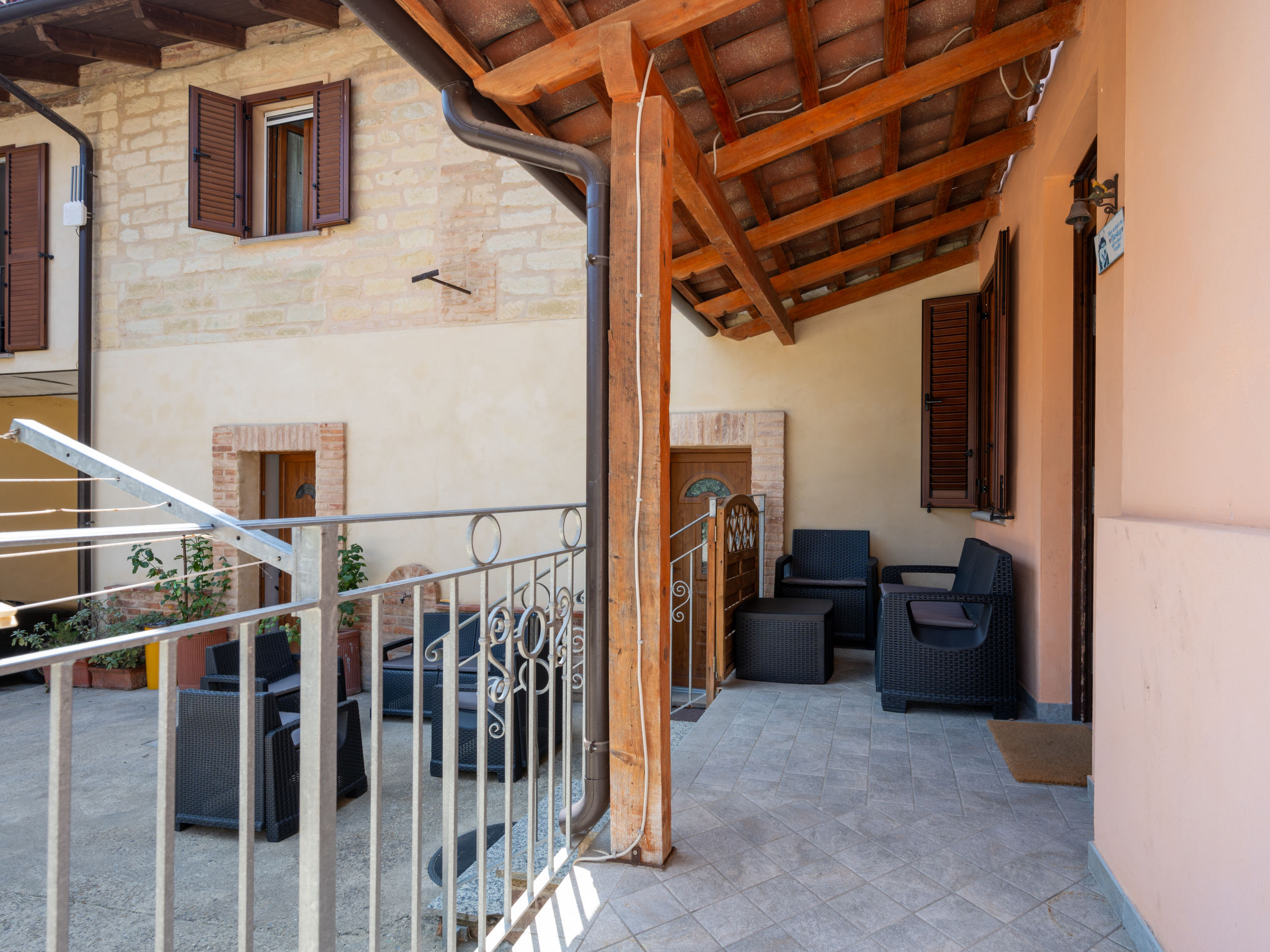 Il Borghetto-Outside