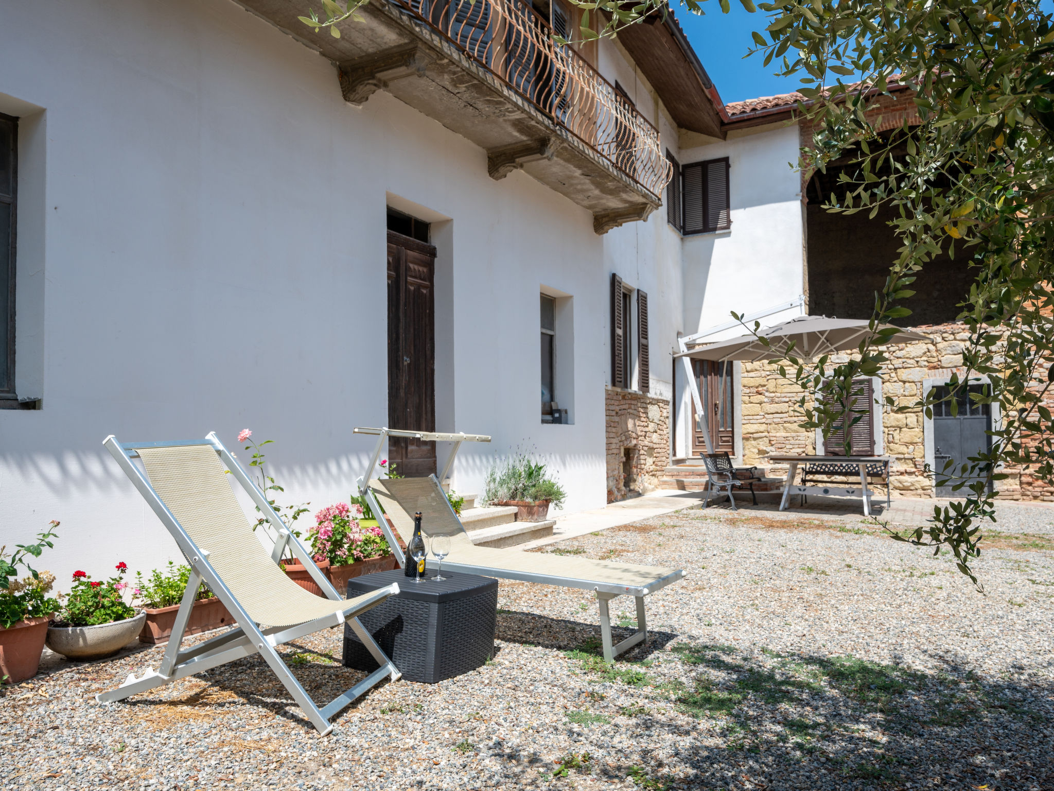 Il Borghetto-Outside