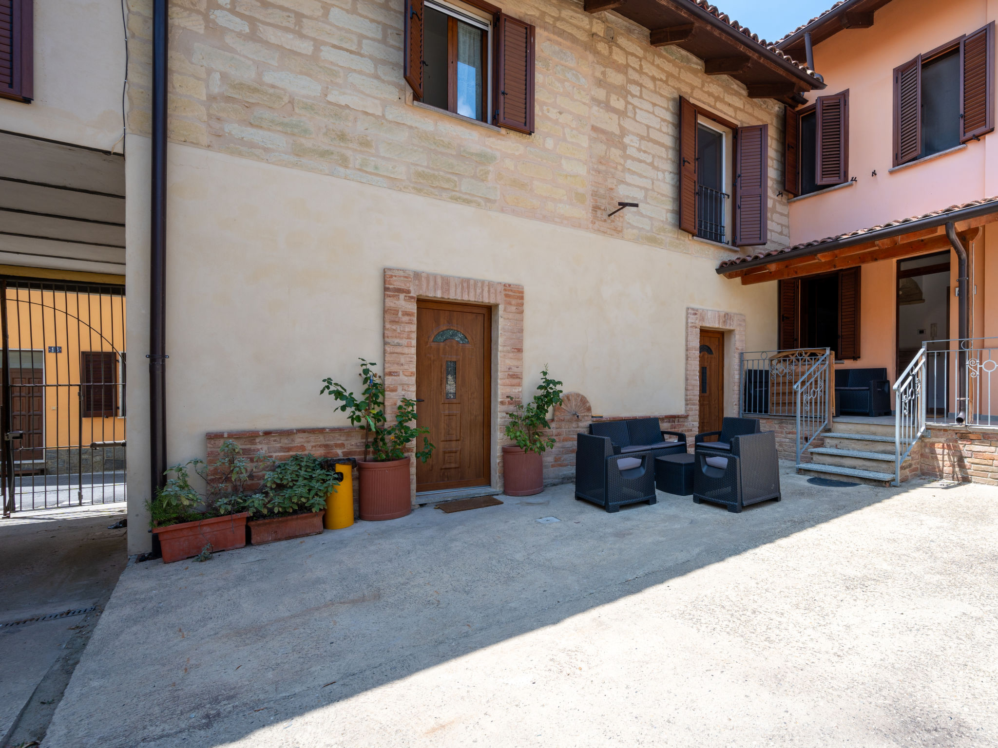 Il Borghetto-Outside