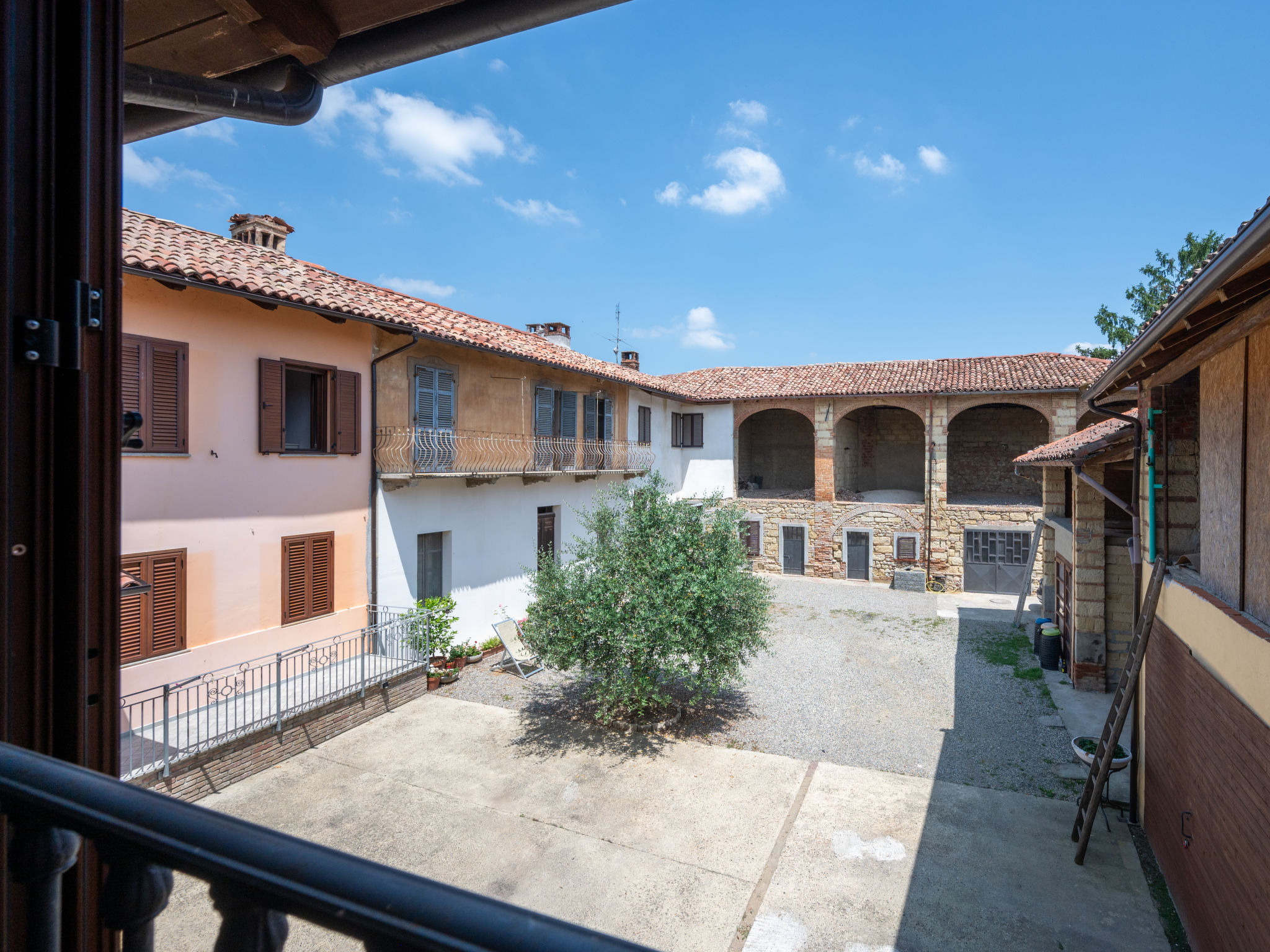 Il Borghetto-Outside