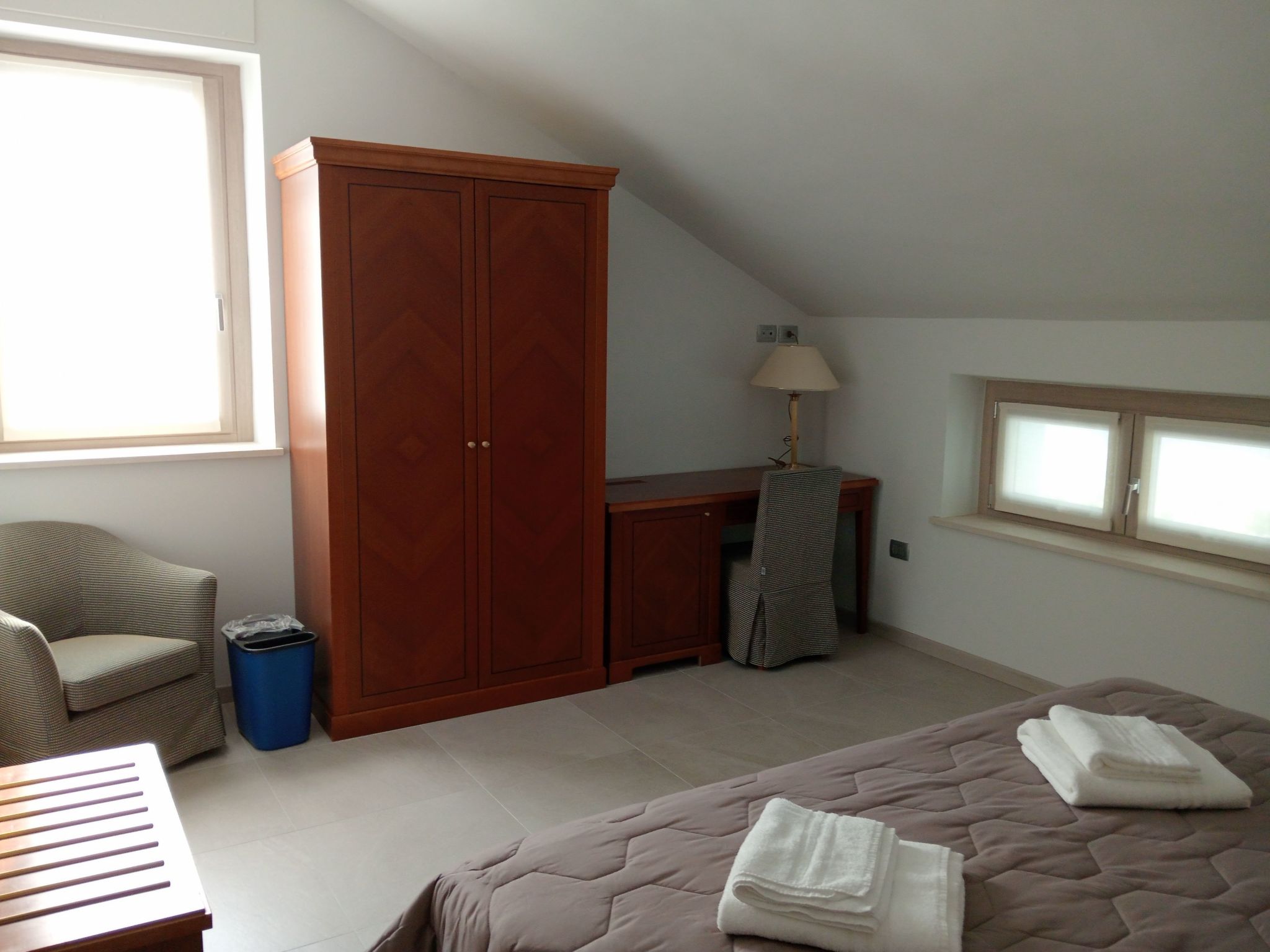 Lucà Wohnungen mit Bergblick-Image-tags.info