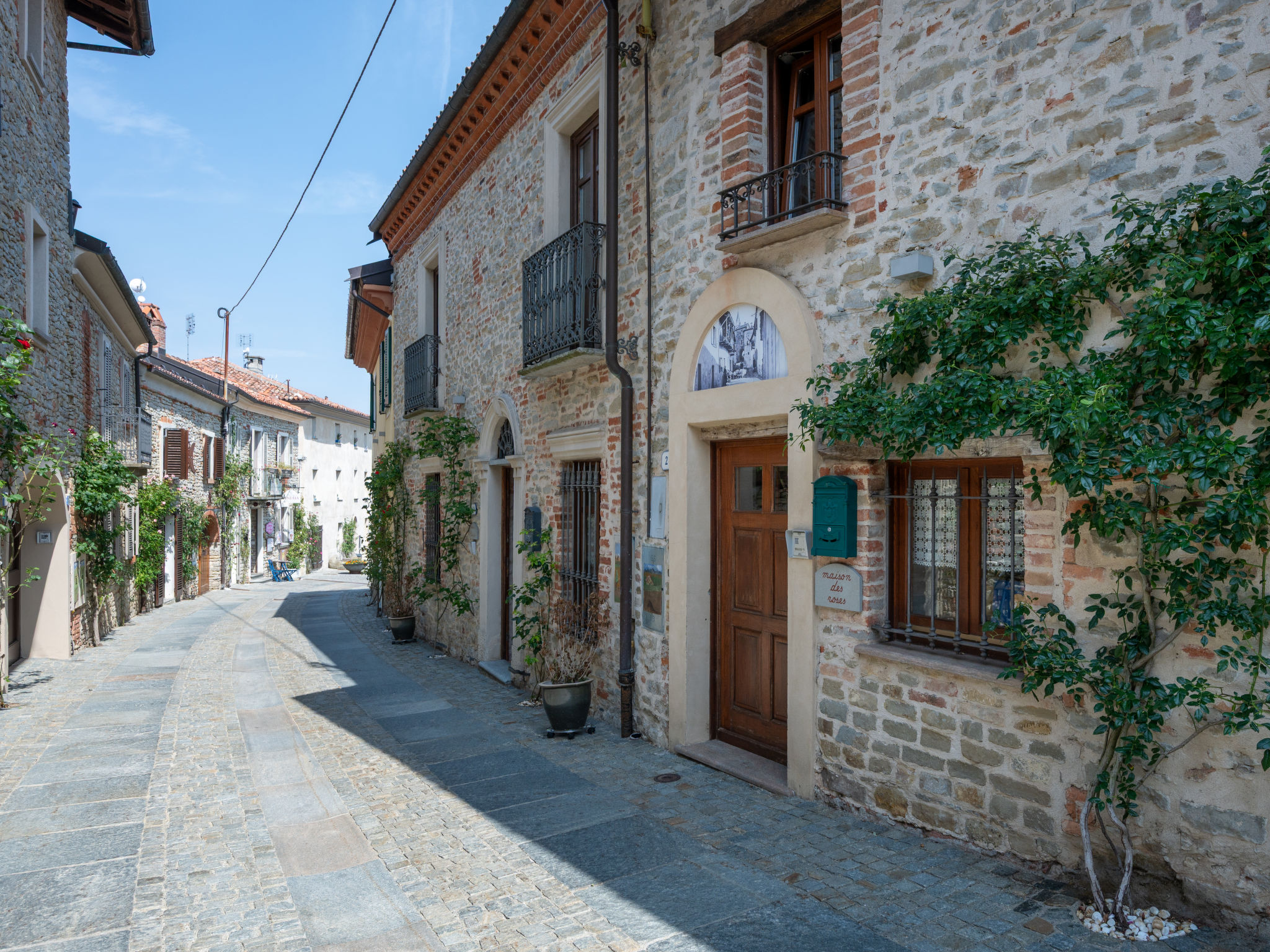Maison des Roses — House (1 of 31)