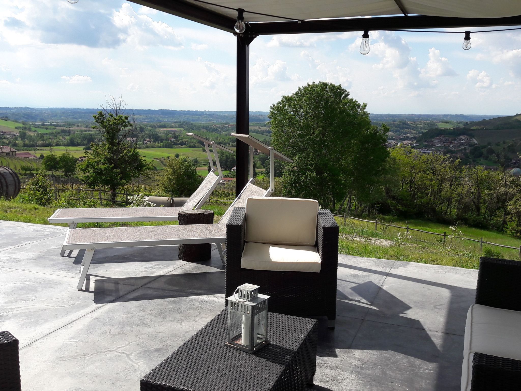 Superior' Anwesen mit Gemeinschaftspool-Image-tags.info