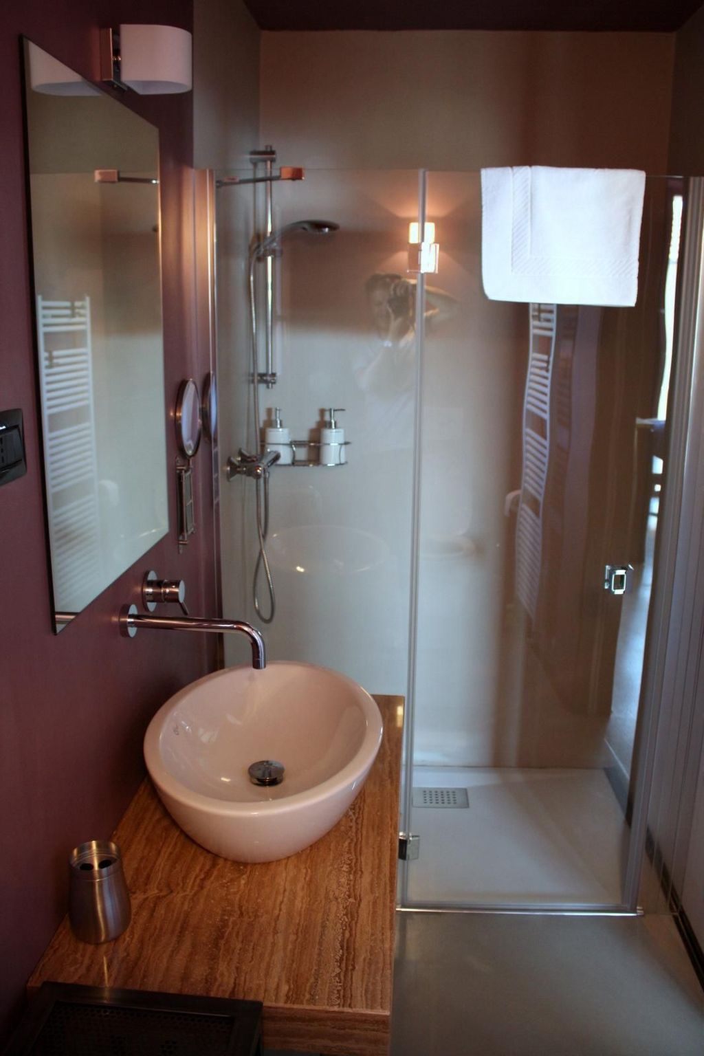 Miniloft-Siedlung mit Schwimmbad