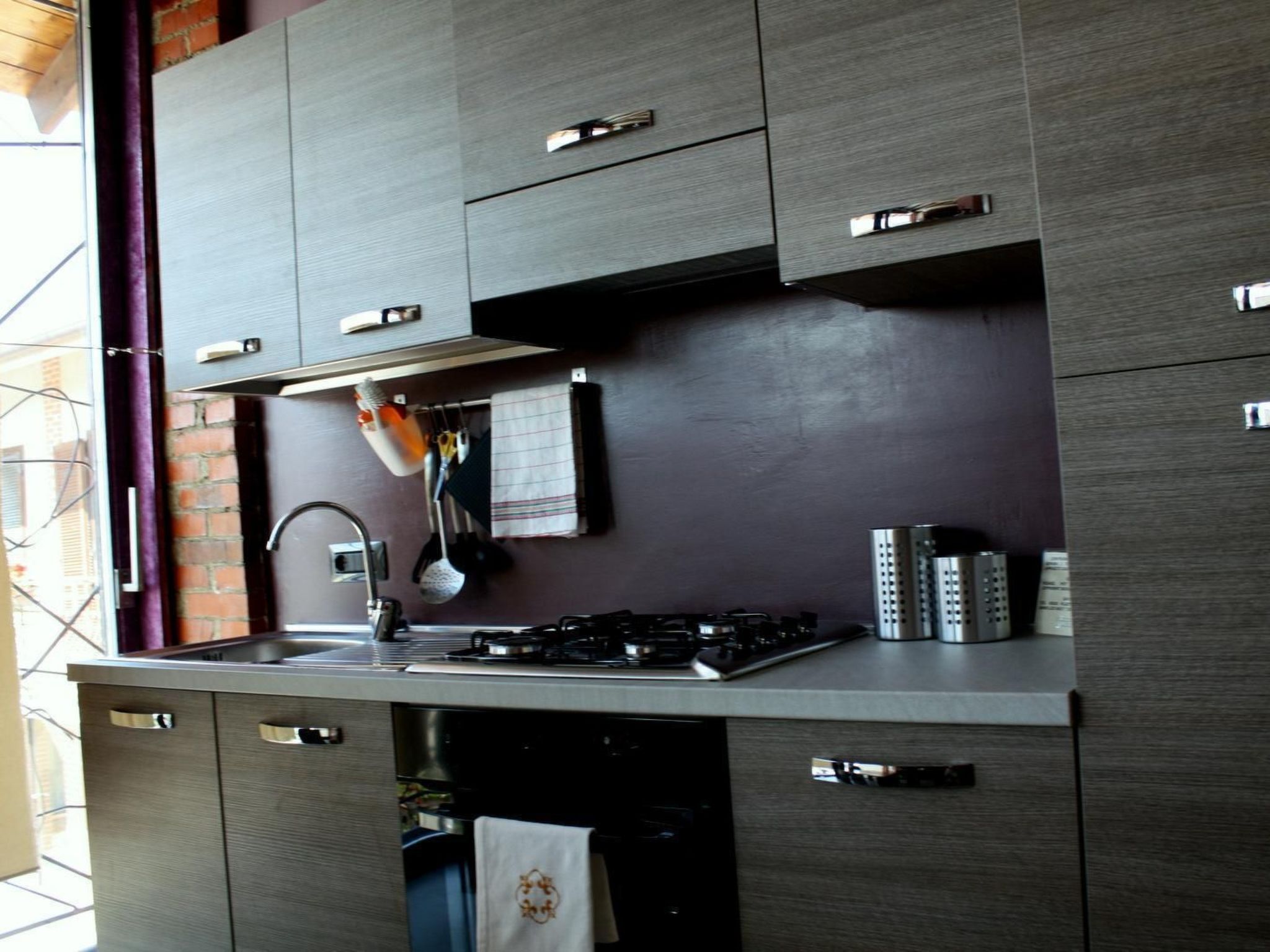 Miniloft-Siedlung mit Schwimmbad-Image-tags.info