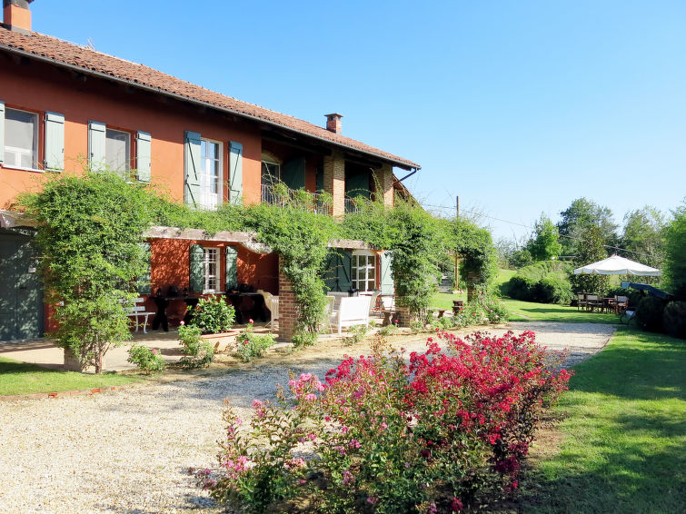 Search and Stay destination Provincia di Asti, Piemonte - Italy from AU$ 388. Il Marchese del Grillo (SEC100)