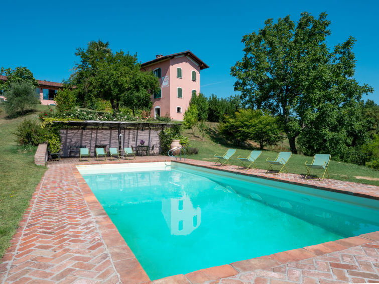 Search and Stay destination Provincia di Asti, Piemonte - Italy from AU$ 761. Bric del Vento