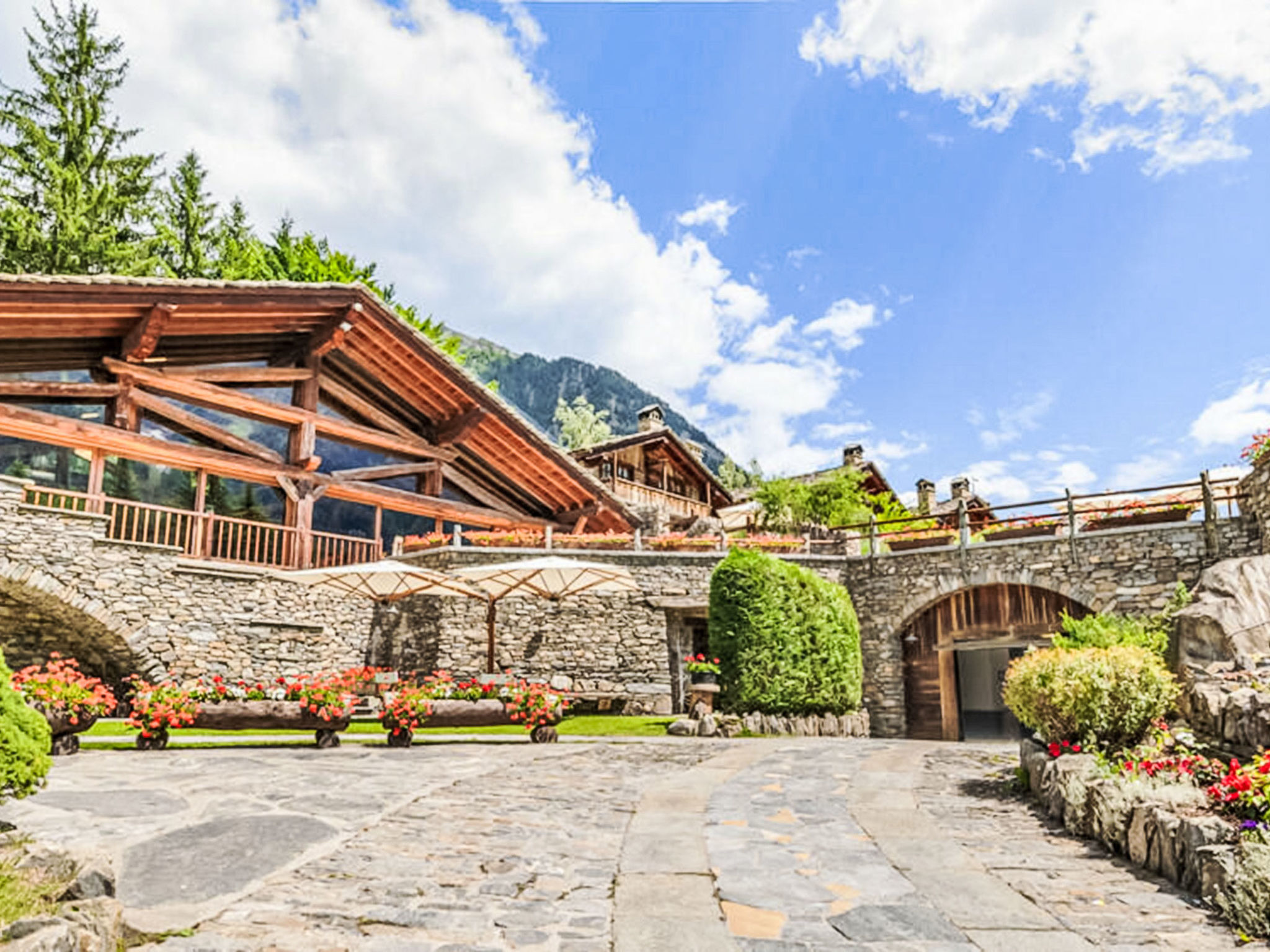 4BR Chalet - Resort Au Coeur Des Ne