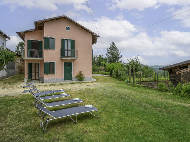 Search and Stay destination Serra, Piemonte - Italy from AU$ 169. Vallegra