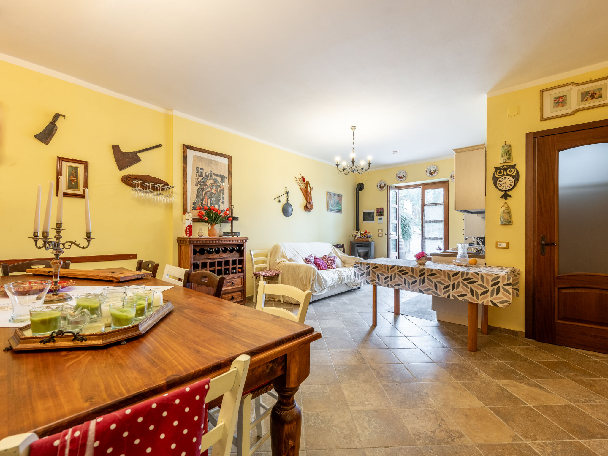 Kitchen / Dining Room