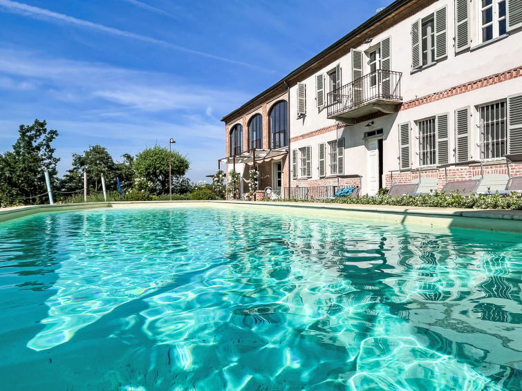 Privézwembad en rust op boerderij Tenuta Margherita in Portacomaro in Italië