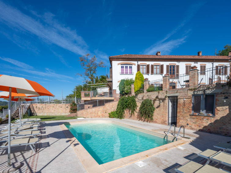 Ferienhaus mit umzäuntem Garten in Cossombrato (Italien) und 2 Hunde erlaubt