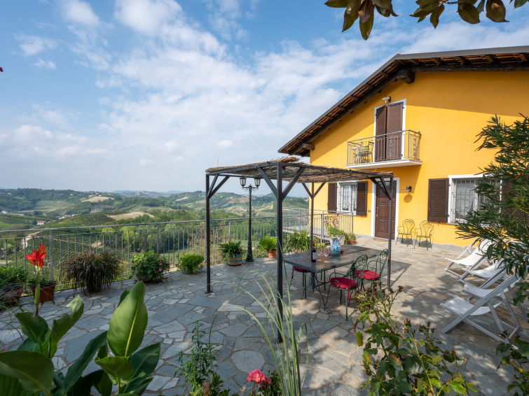 Search and Stay destination Vinchio, Piemonte - Italy from AU$ 220. San Michele