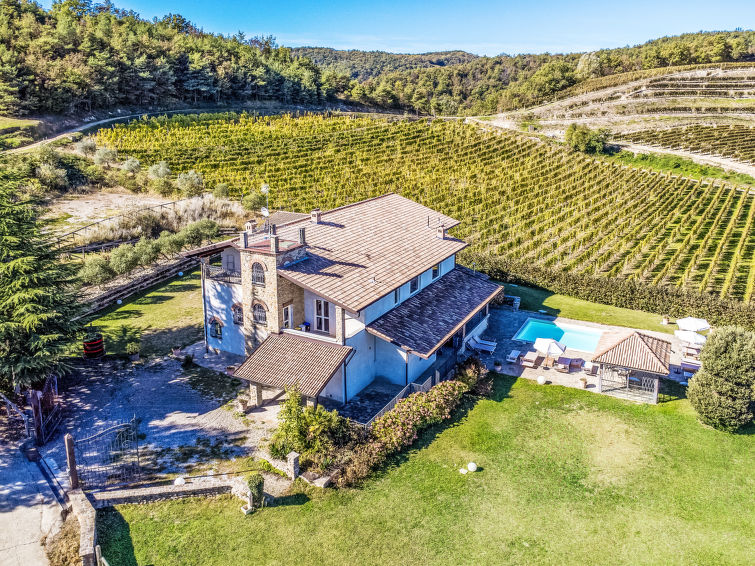 Vakantiehuis met privé zwembad in Loazzolo (Italië) voor 30 personen