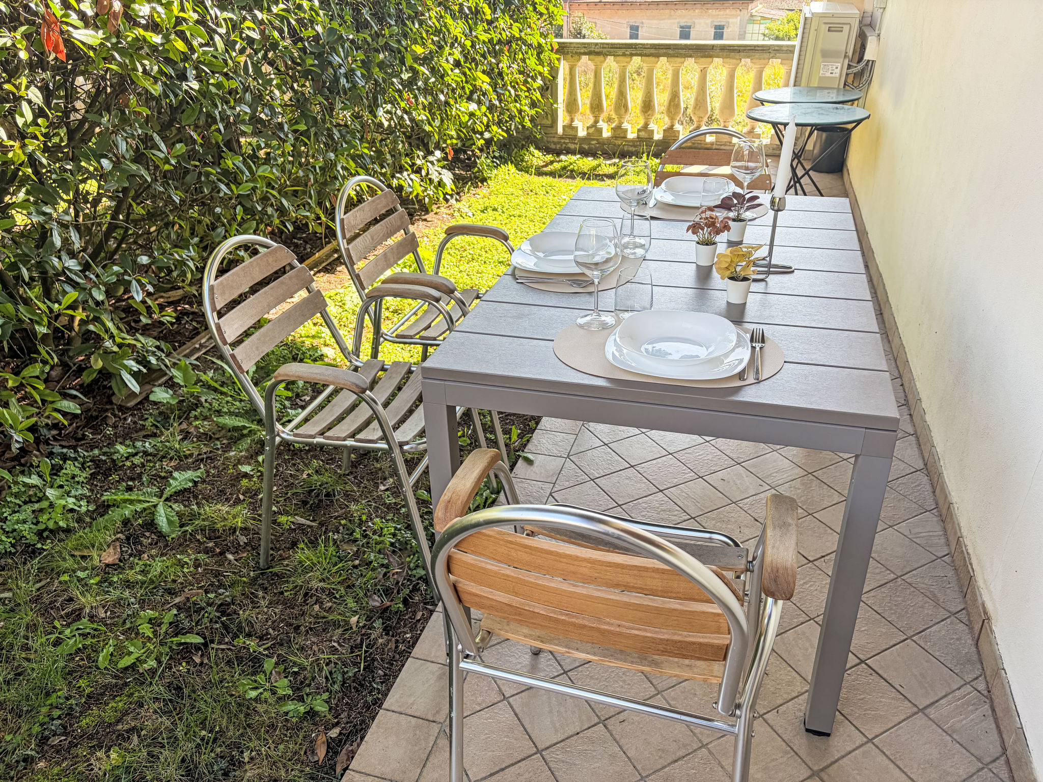 La Rocca-Outside